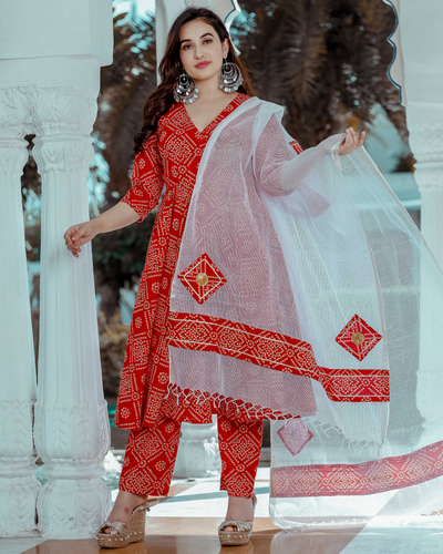 Pink Bandhani Muslin Suit – Label Madhuri Thakkar